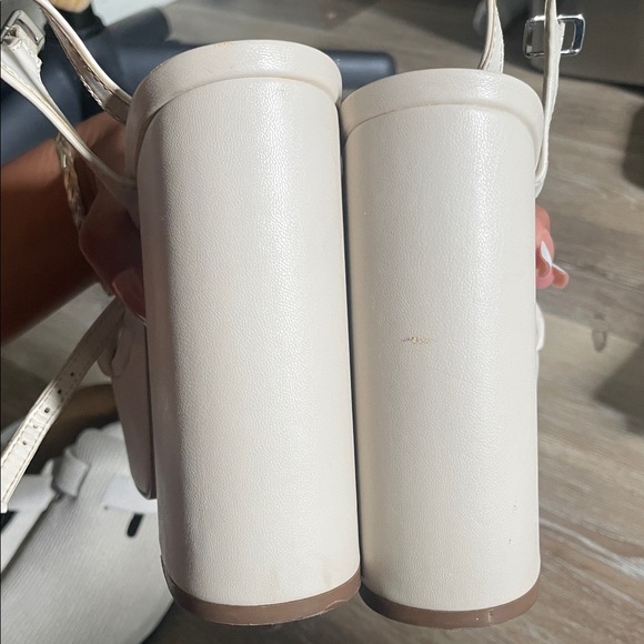 Steve Madden Cream Platform Sandals - Picture 8 of 8